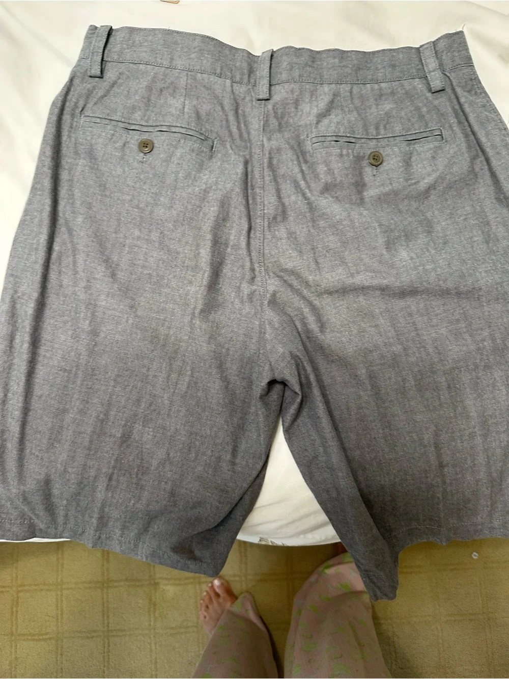 Banana Republic Men's Gray Flat-Front Cotton-Linen Shorts